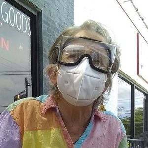 Meet your Posher, Brooke